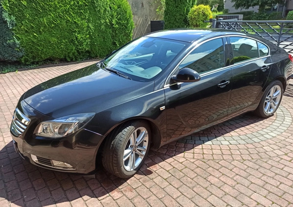 Opel Insignia cena 28500 przebieg: 131000, rok produkcji 2010 z Pyskowice małe 79